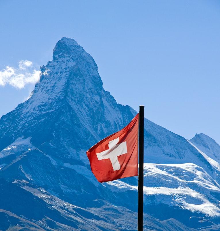 Swiss flag with the Matterhorn